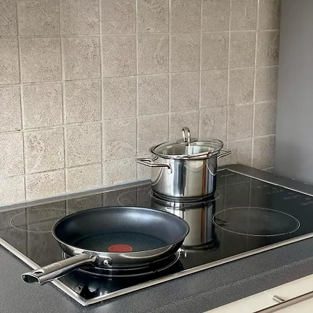 - Naehe Chio Aachen * Херцогенрат